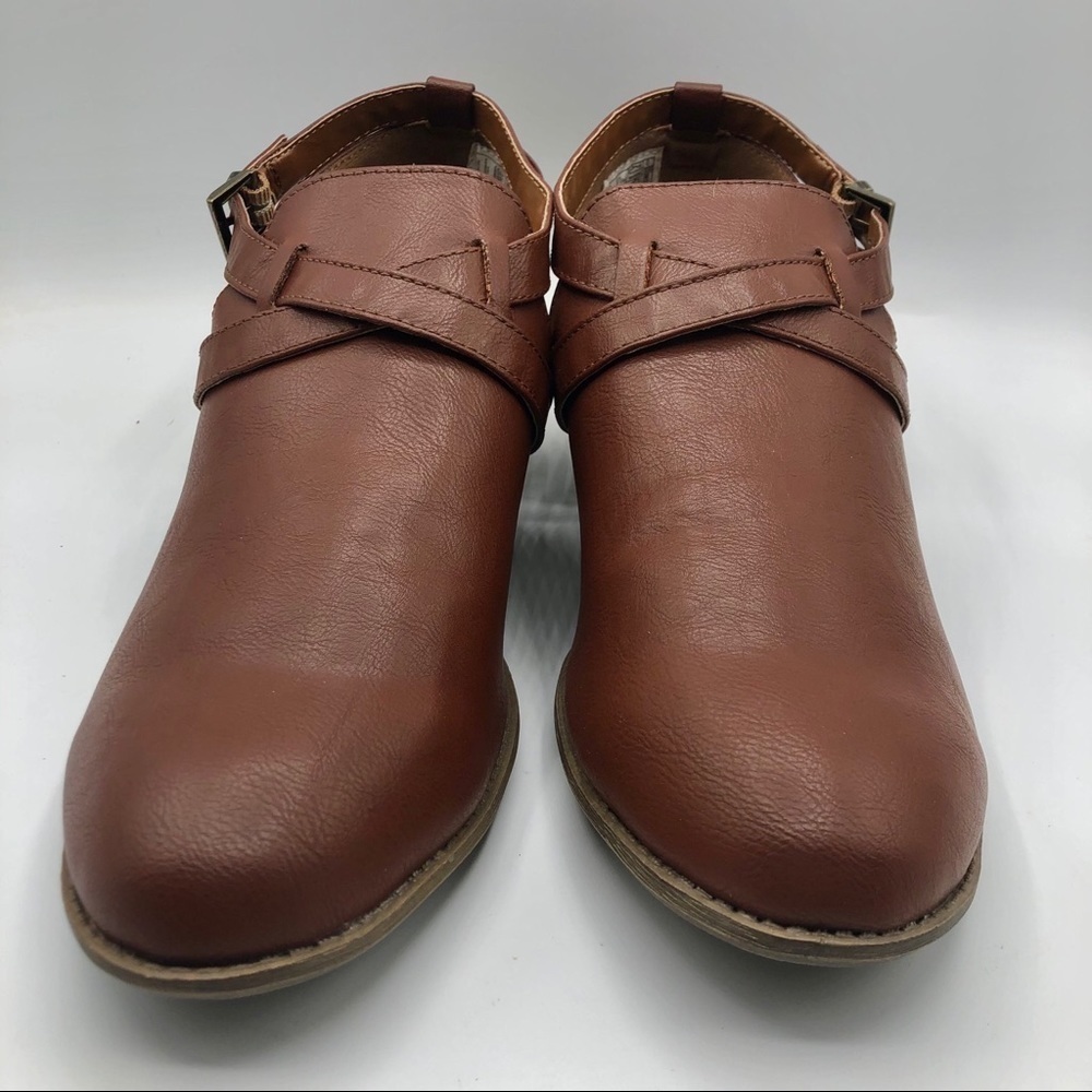 𝅺american Eagle by Payless Cut Out Booties - Picture 2 of 9